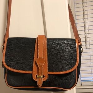 Vintage Dooney and Bourke crossbody bag